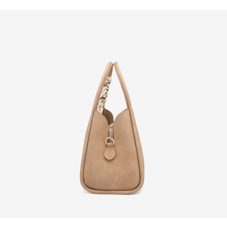 European and American New Bucket Bag Versatile Handbag Large Capacity Showy Basket Bag Women's Fashion Light Luxury Single Shoulder Crossbody Bag