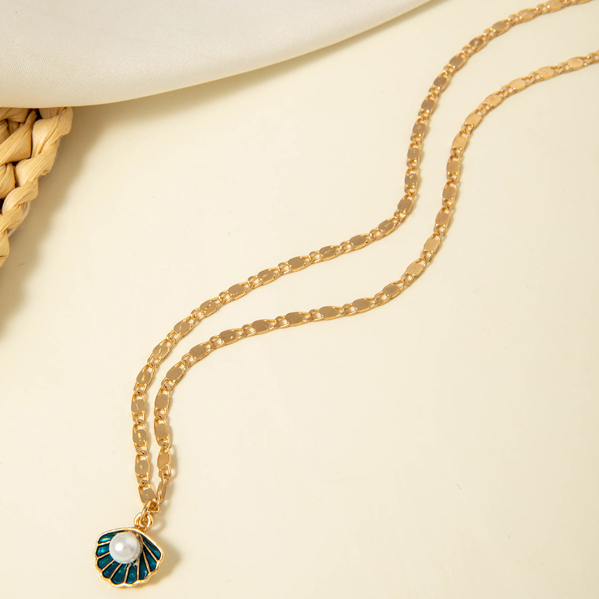 Jewelry Beaded Necklace Beach Imitation Pearl Necklace Starfish Shell Retro Vacation Small Multi-layer Necklace for Women