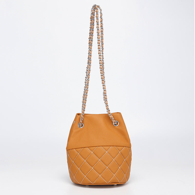 Classic Top Layer Leather Chanel Style Diamond Chain Shoulder Crossbody Women's Bag Fashion Versatile Handheld Bucket Bag for Women