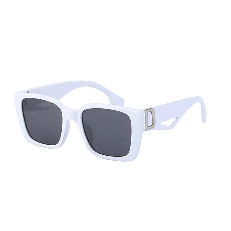 2025New Sunglasses for Women Trendy New European and American Fashion Chain Square Frame Sunglasses for Women Necklace Pendant sunglasses