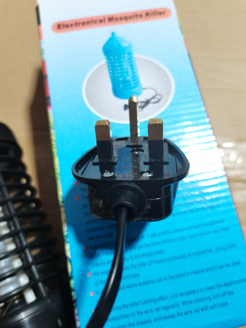 Electric Mosquito Killer Lamp Outdoor Mosquito Trap for Courtyard and Home Use UV Mosquito Killer Mosquito Catcher Lamp Electronic Photocatalyst Insect Trap Lamp