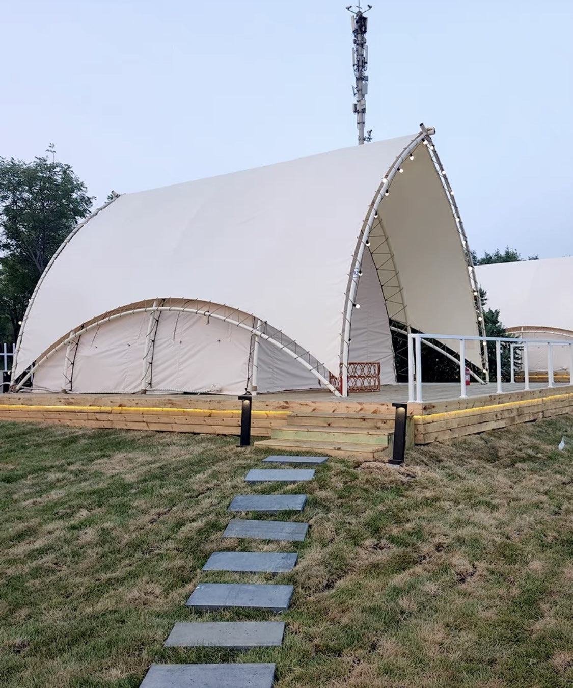 Kale Outdoor Sailing Tent Camp Parent-Child Vacation Scenic Area Double-Layer Insulated Wild Luxury Hotel Homestay Tent Manufacturer