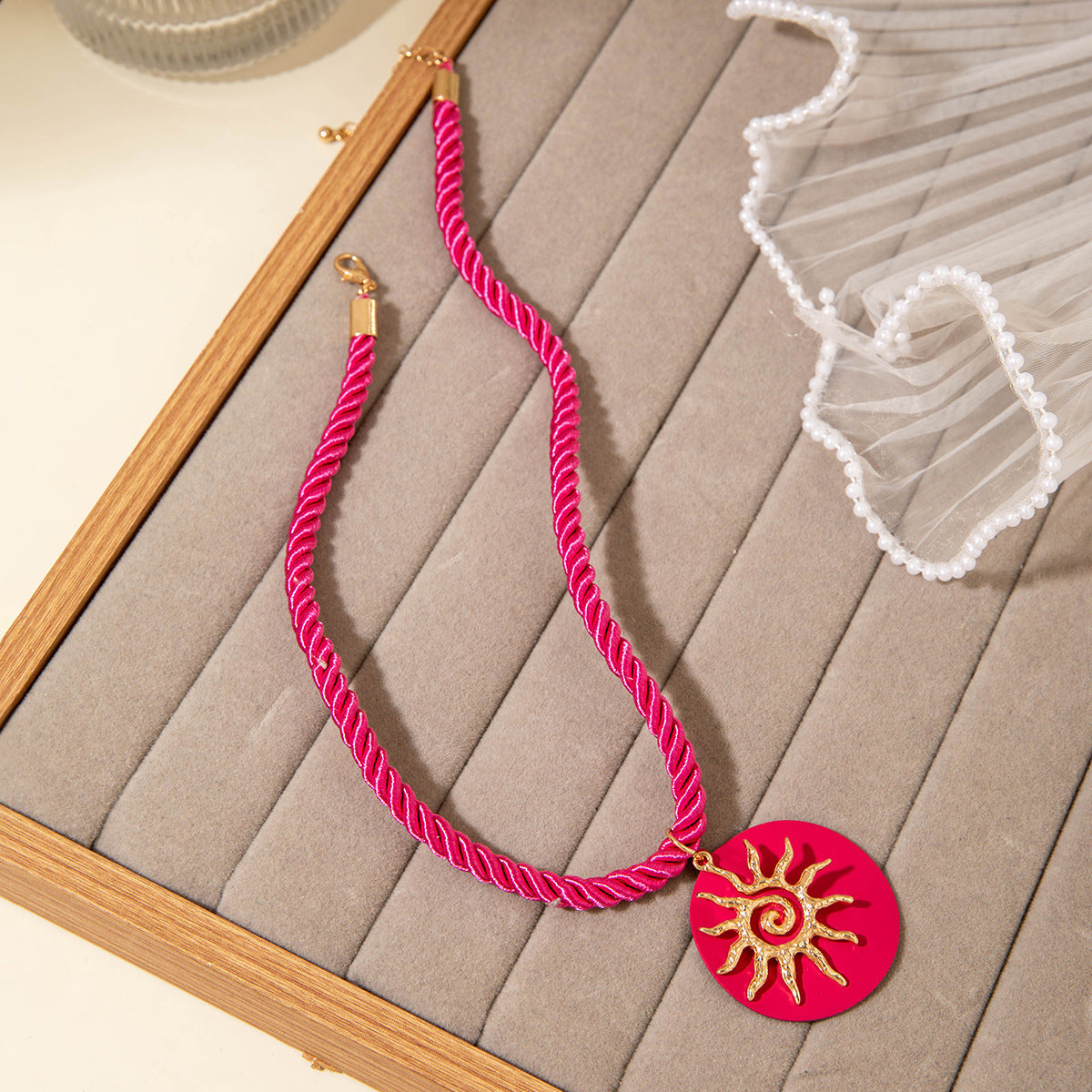 European and American Metal Ocean Style Starfish Pendant Necklace Jewelry Personality Exaggerated Star Beach Vacation Necklace for Women