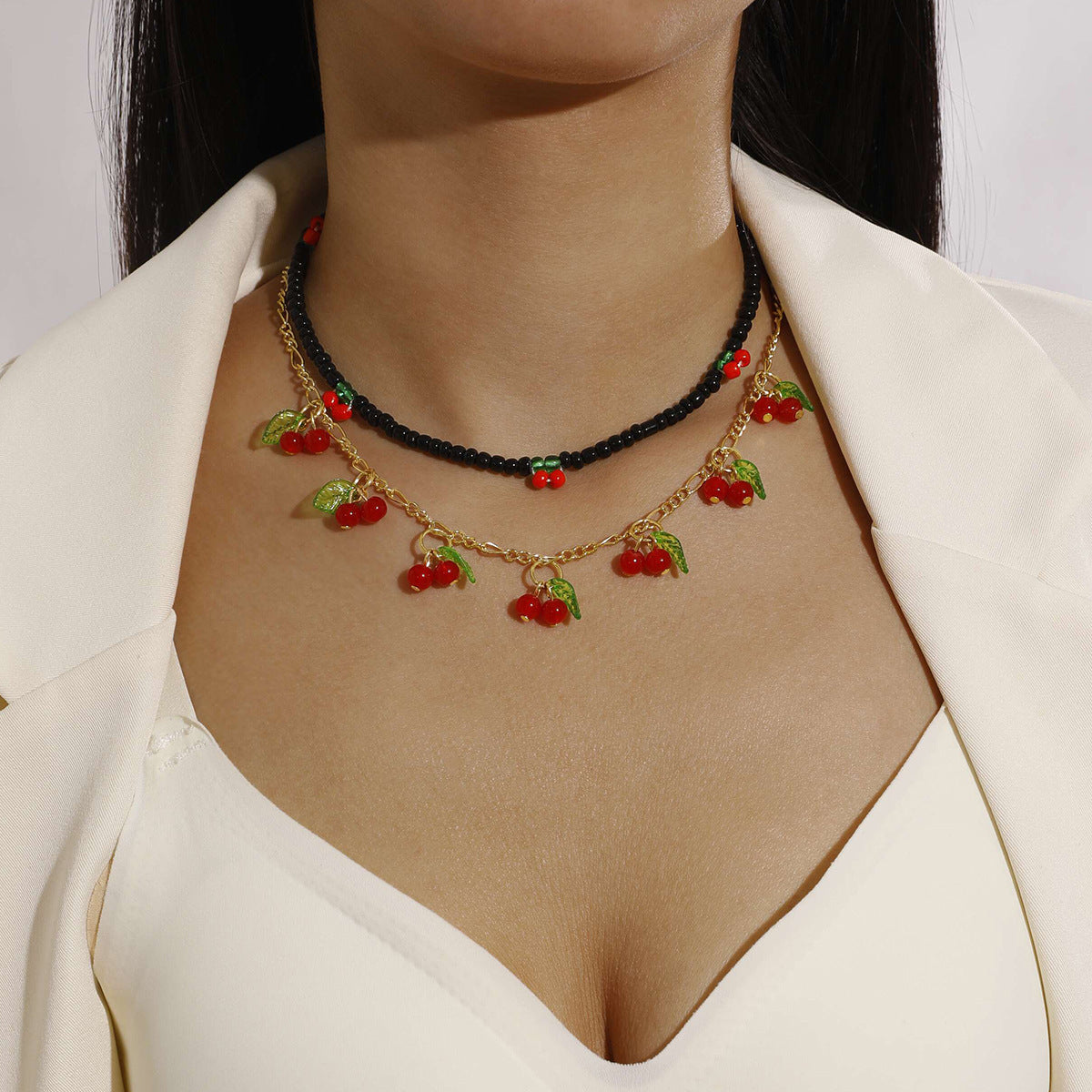 European and American Style Jewelry Light Luxury Imitation Pearl Cherry Necklace High-End Versatile Grass Multi-Layer Stacking Necklace Wholesale