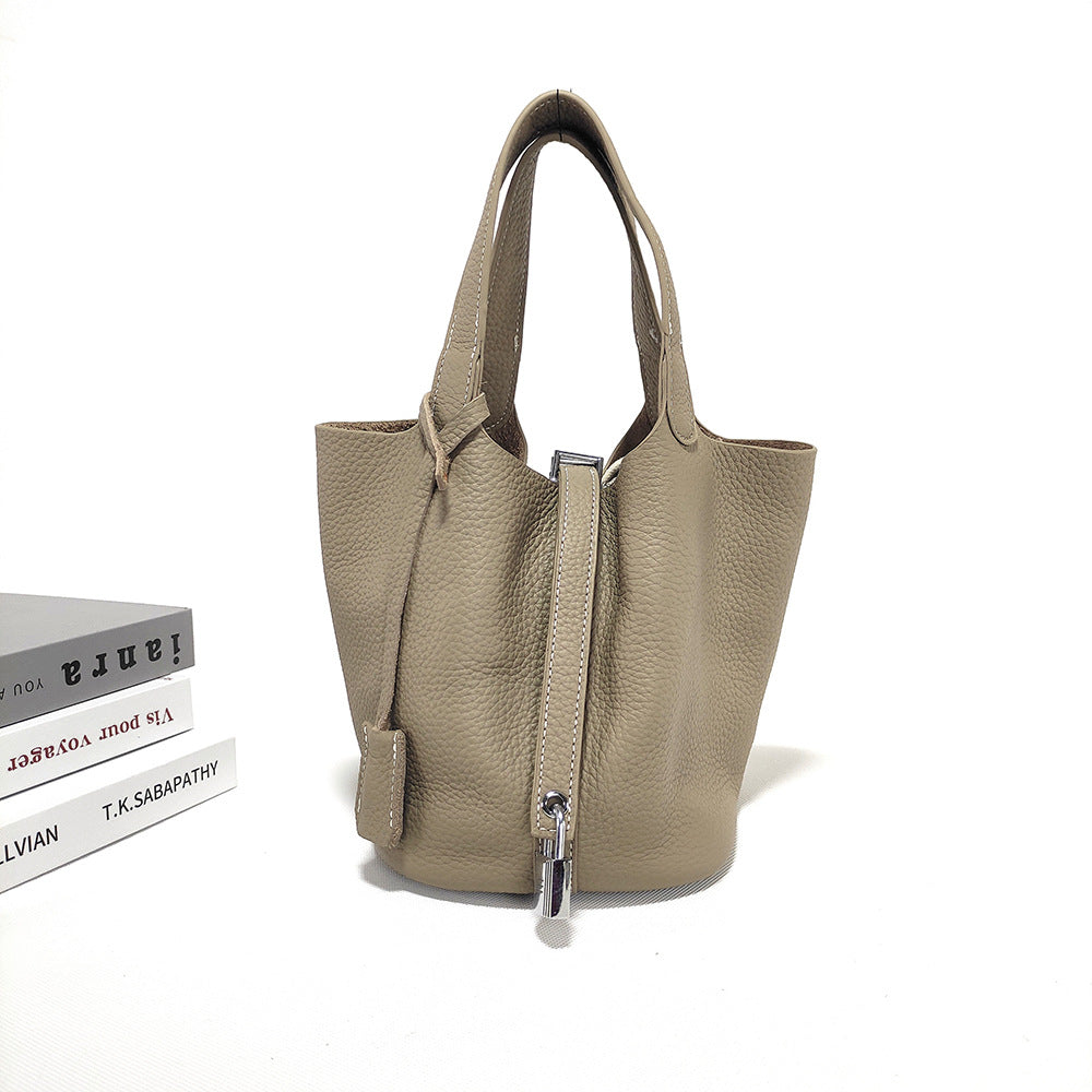 Women's Basket Bag2025New High-End First Layer Cowhide Bucket Bag Casual Handheld Women's Tote Bag Trendy