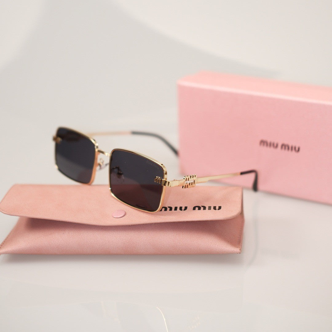 New Sunglasses High Fashion Sunglasses Metal Men and Women Trendy Sunglasses Outdoor Driving UV8050
