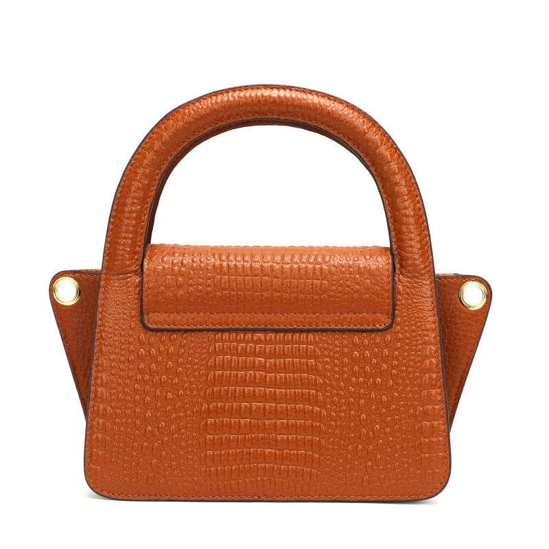 Spring and Autumn New Retro Women's Bag Trendy Fashionable Unique Niche Versatile Crossbody Bag Casual Single Shoulder Small Square Bag