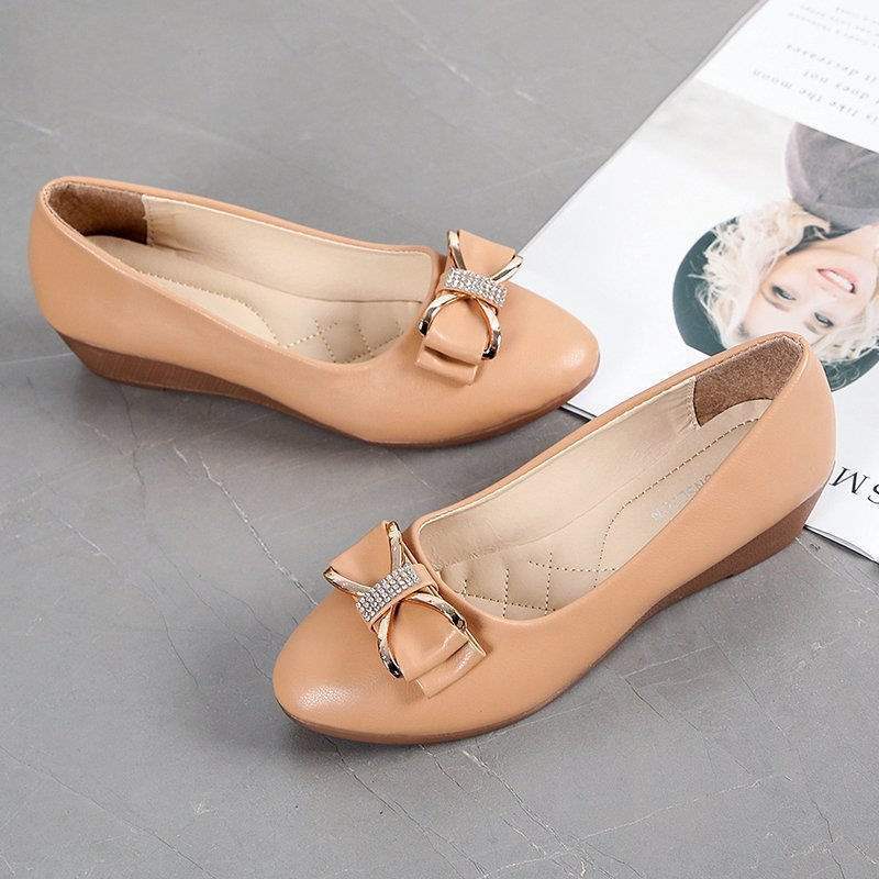 Pumps Women2025Spring New Versatile Women's Loafers British Style Flat Rhinestone Moccasins Durable Sole Women's Shoes