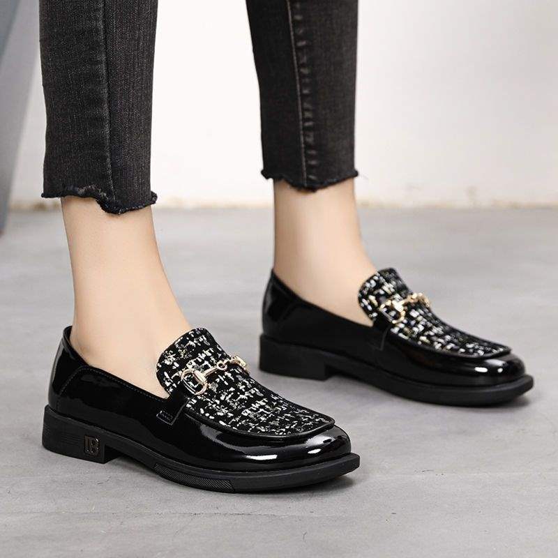 Chanel Style Small Leather Shoes for Women, British Style Spring and Autumn Versatile Flat Loafers, Soft Sole, Large Size Women's Shoes
