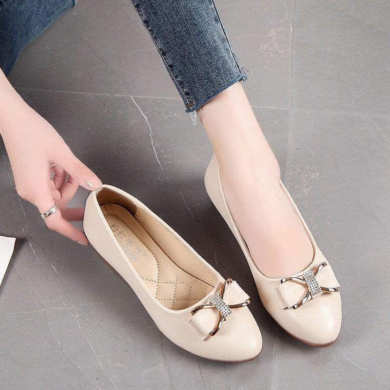 Pumps Women2025Spring New Versatile Women's Loafers British Style Flat Rhinestone Moccasins Durable Sole Women's Shoes