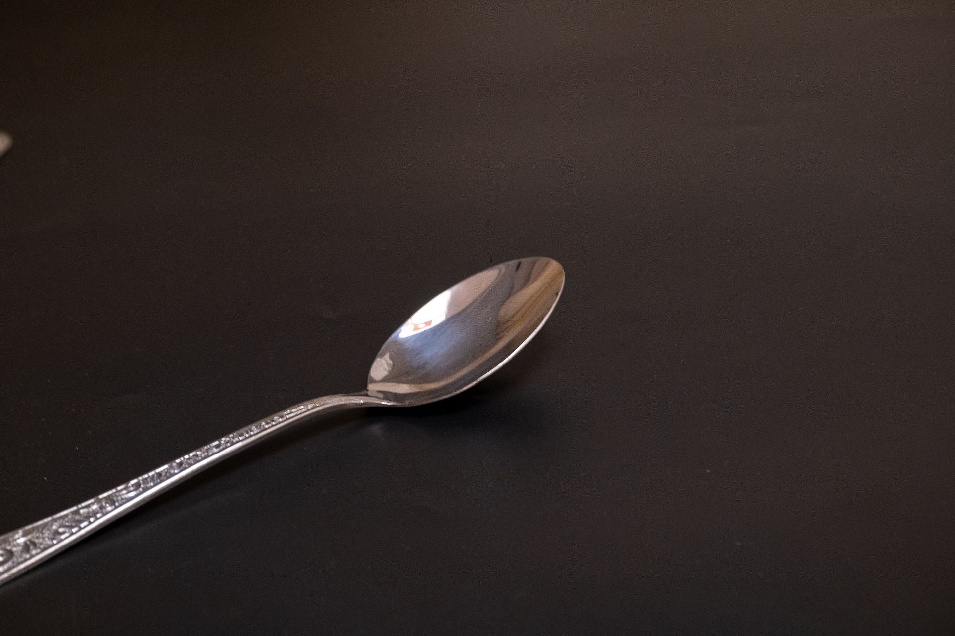 Phoenix Series Knife, Fork, and Spoon Stainless Steel Cutlery Set Five-Piece Retro Relief Pattern Western Steak Knife and Fork