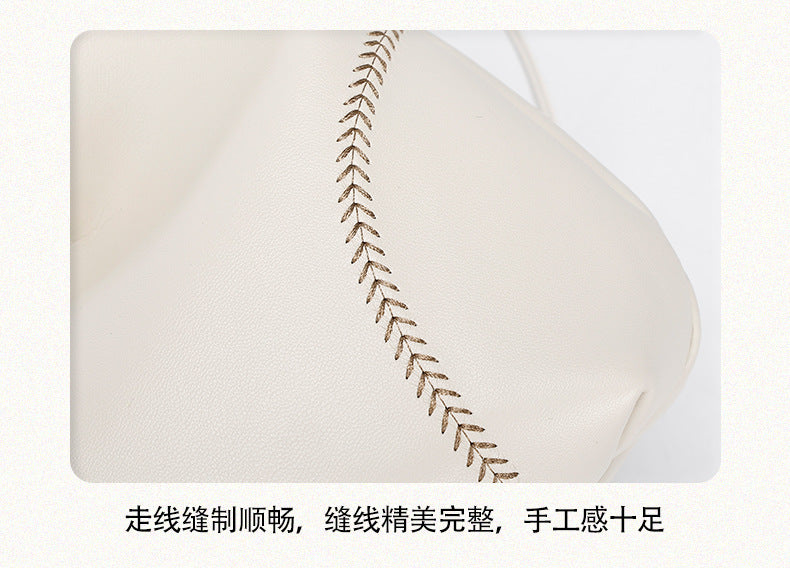 Minimalist silver Small Bag for Women2024Summer New Drawstring Bucket Bag Fashionable Versatile Chain Crossbody Bag