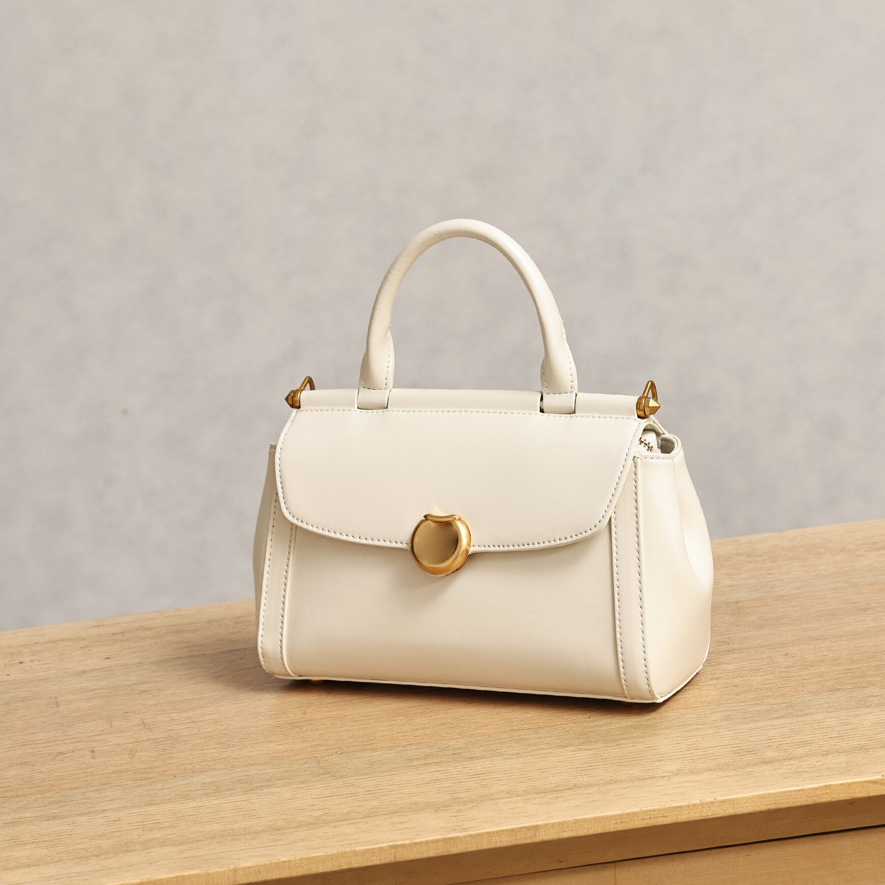 Vintage Simple Small Square Bag2025New Korean Style Personality Single Shoulder Bag Casual Crossbody Bag High-end Niche Handbag