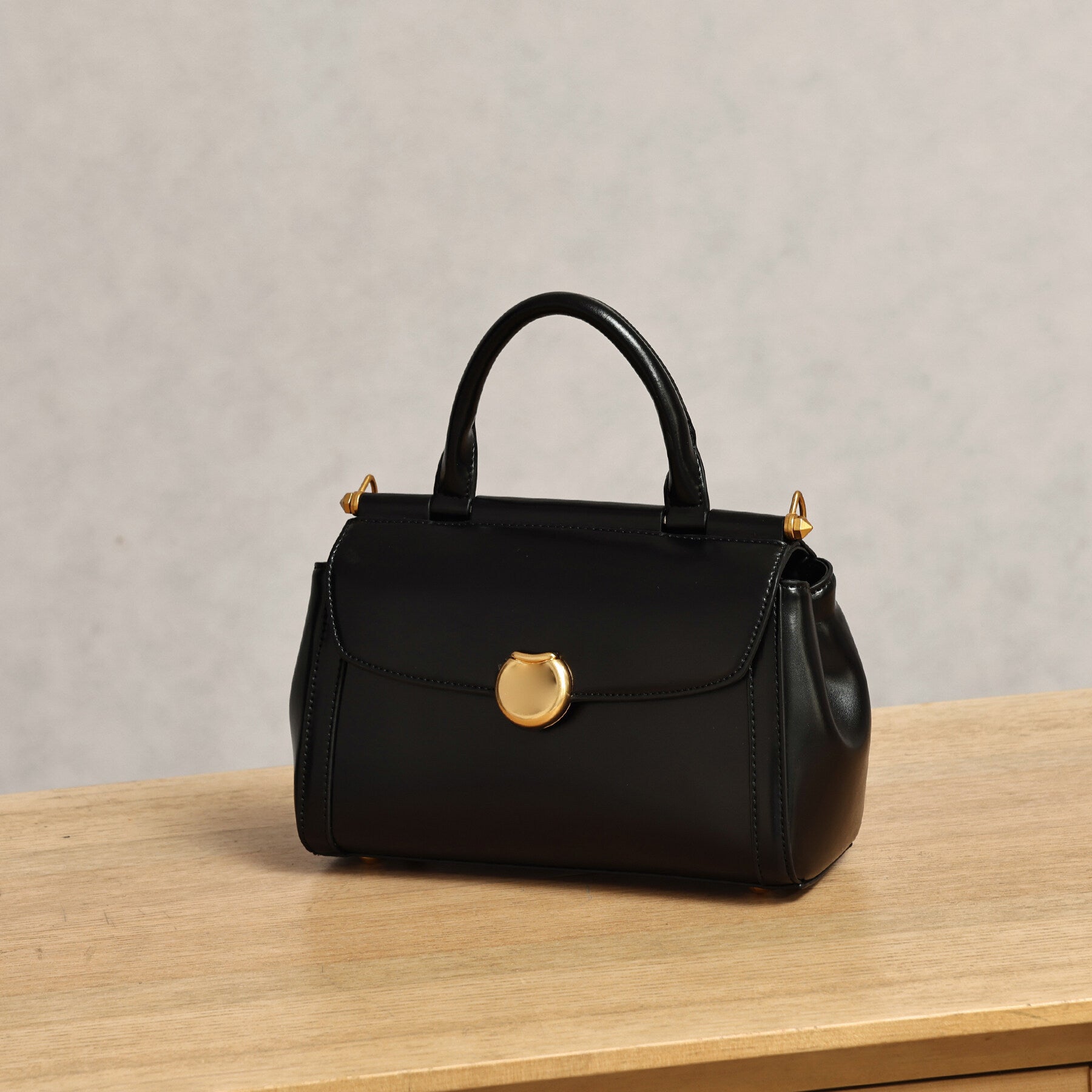 Vintage Simple Small Square Bag2025New Korean Style Personality Single Shoulder Bag Casual Crossbody Bag High-end Niche Handbag