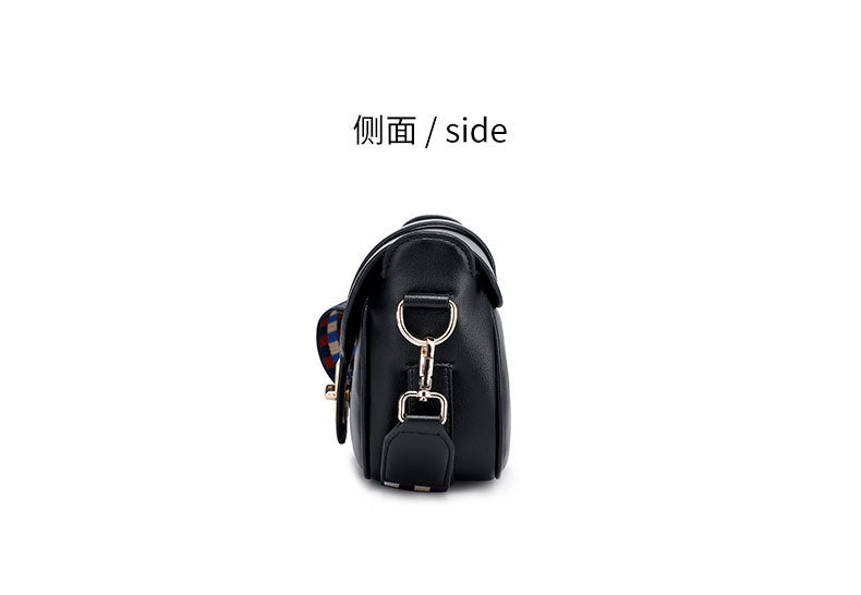Original Design Niche Texture Saddle Bag with Webbing for Women, Versatile Fashionable Shoulder Bag, Casual Crossbody Bag for Daily Use