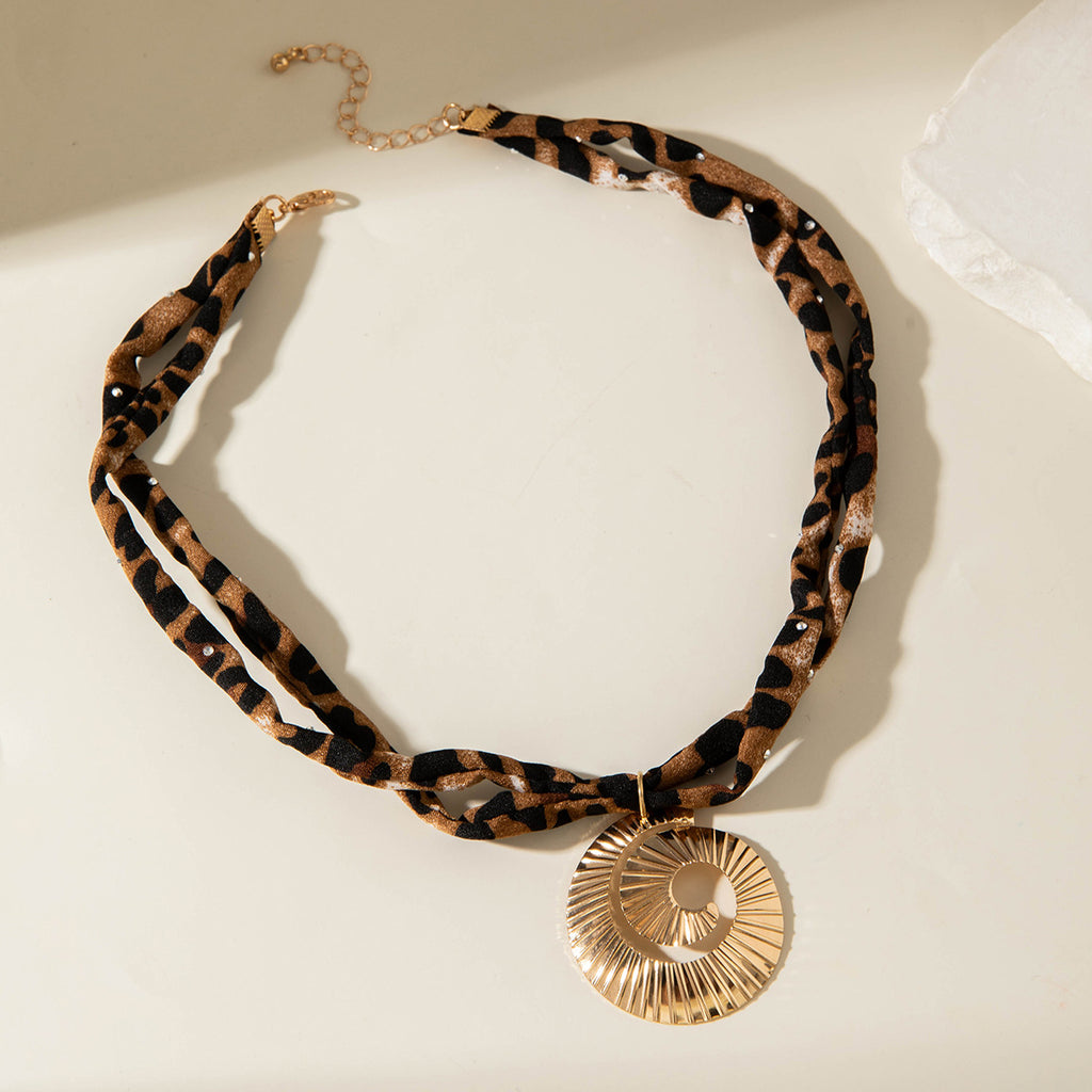 European and American Style Ocean-themed Cross Conch Starfish Pendant Leopard Print Exaggerated Necklace Collarbone Chain Jewelry