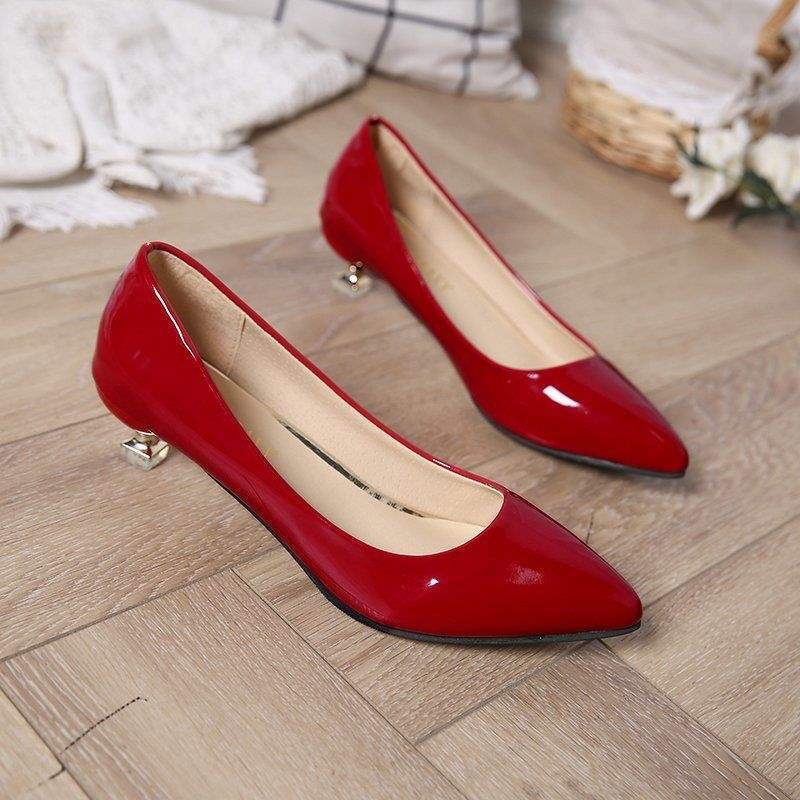 Low Heel High Heel Shoes Shiny Leather Cat Heel Shoes for Women3cm Stiletto Low Heel Korean Style Elegant Pointed Toe Small Heel Single Shoes Work Shoes