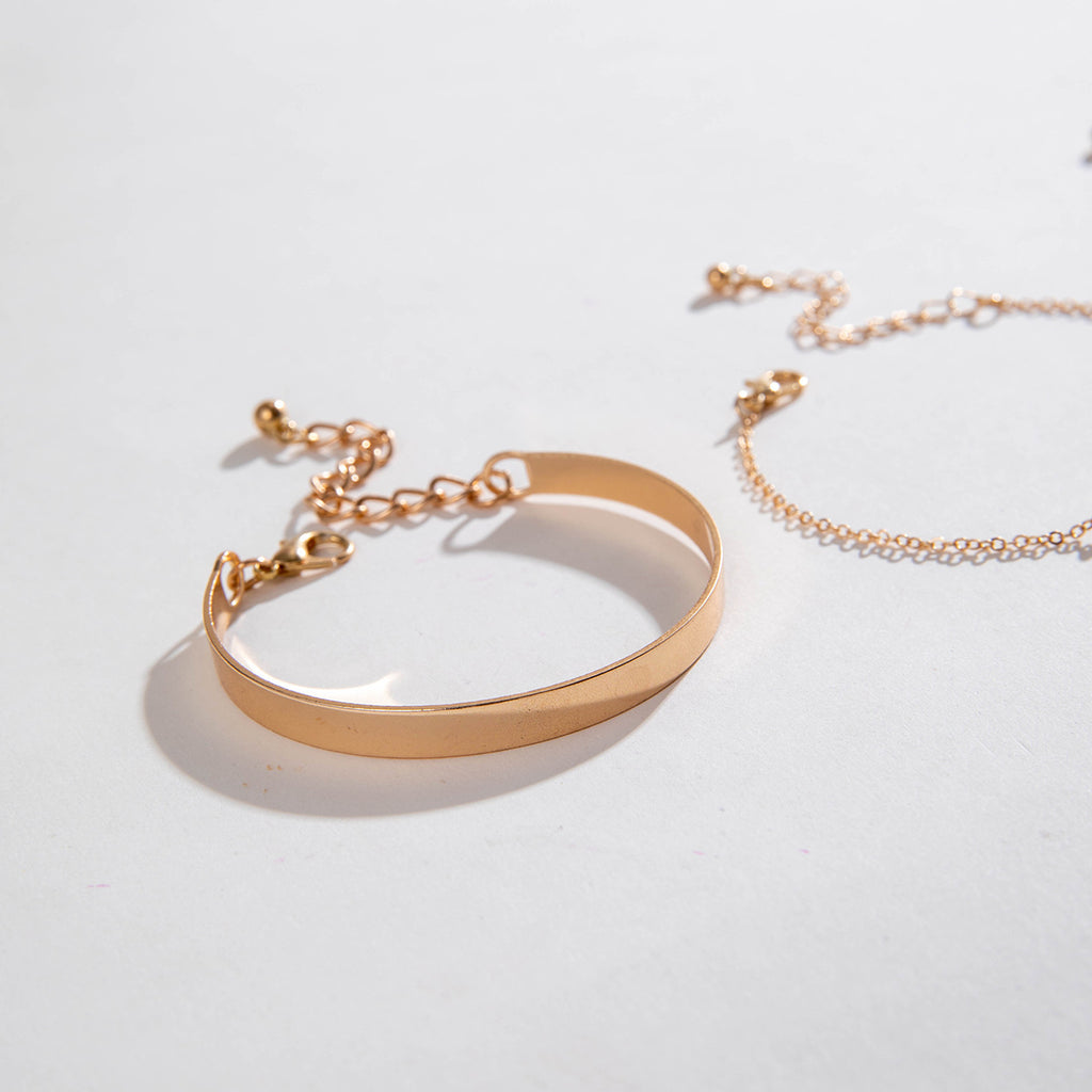 European and American Fashion Alloy Inlaid Diamond Five-Leaf Clover Bracelet Jewelry Three-Piece Set Simple Geometric Smooth Bracelet Wholesale