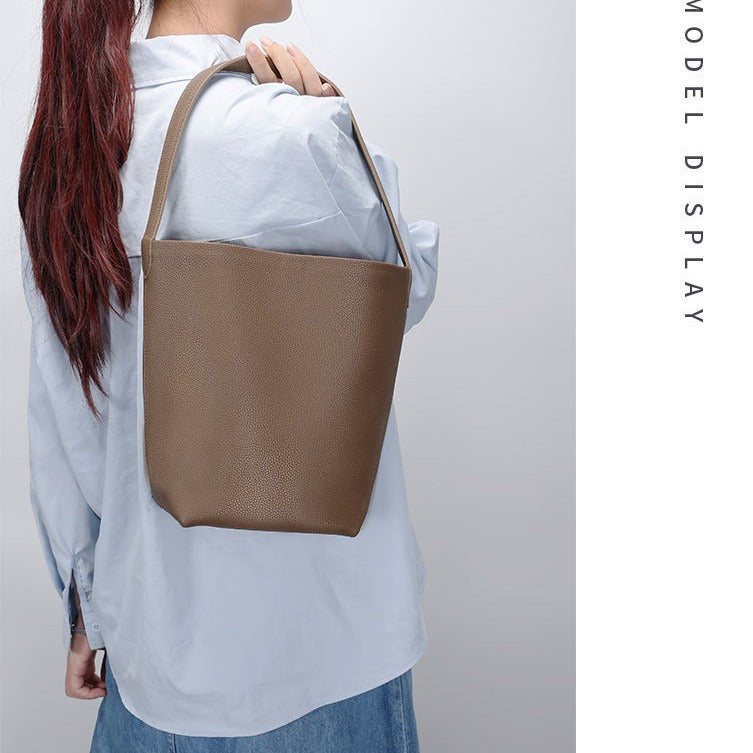 Autumn and Winter Niche row Bucket Bag Top Layer Cowhide Single Shoulder Bag Large Capacity Tote Bag for Women Commuting