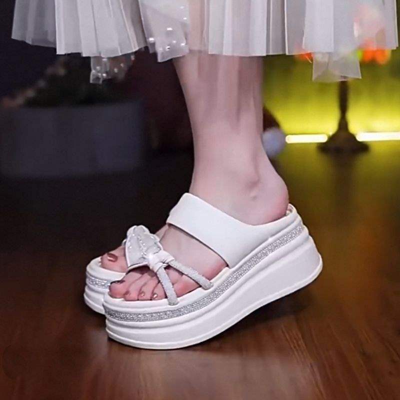 Women's Thick-Soled Sandals2025New Summer Versatile Internet Celebrity Super Popular Height-Increasing Wedge Rhinestone Slide Sandals