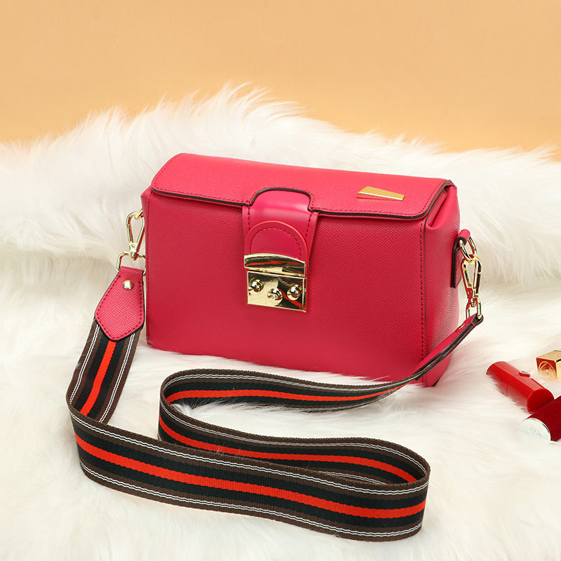 2024New Spring Festival Trendy Fashion Personality Small Square Bag Retro Simple Casual Crossbody Bag Mini Shoulder Bag