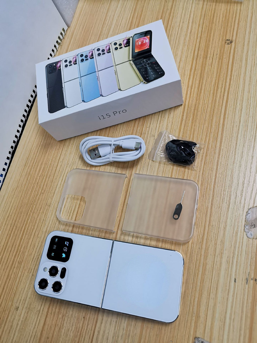 Wholesale Hot Selling Foldable Mobile Phone for Elderly Bluetooth Dialing Student Backup Feature Phone Card Phone Foldable