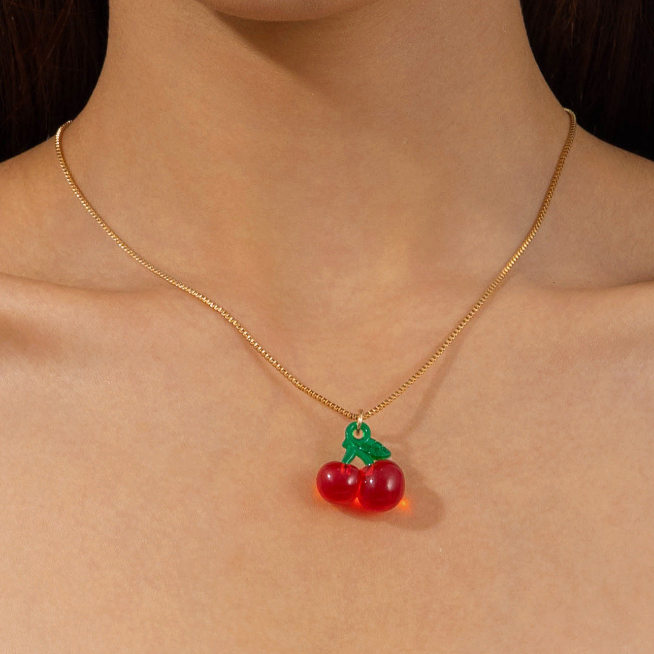 European and American Style Jewelry Light Luxury Imitation Pearl Cherry Necklace High-End Versatile Grass Multi-Layer Stacking Necklace Wholesale