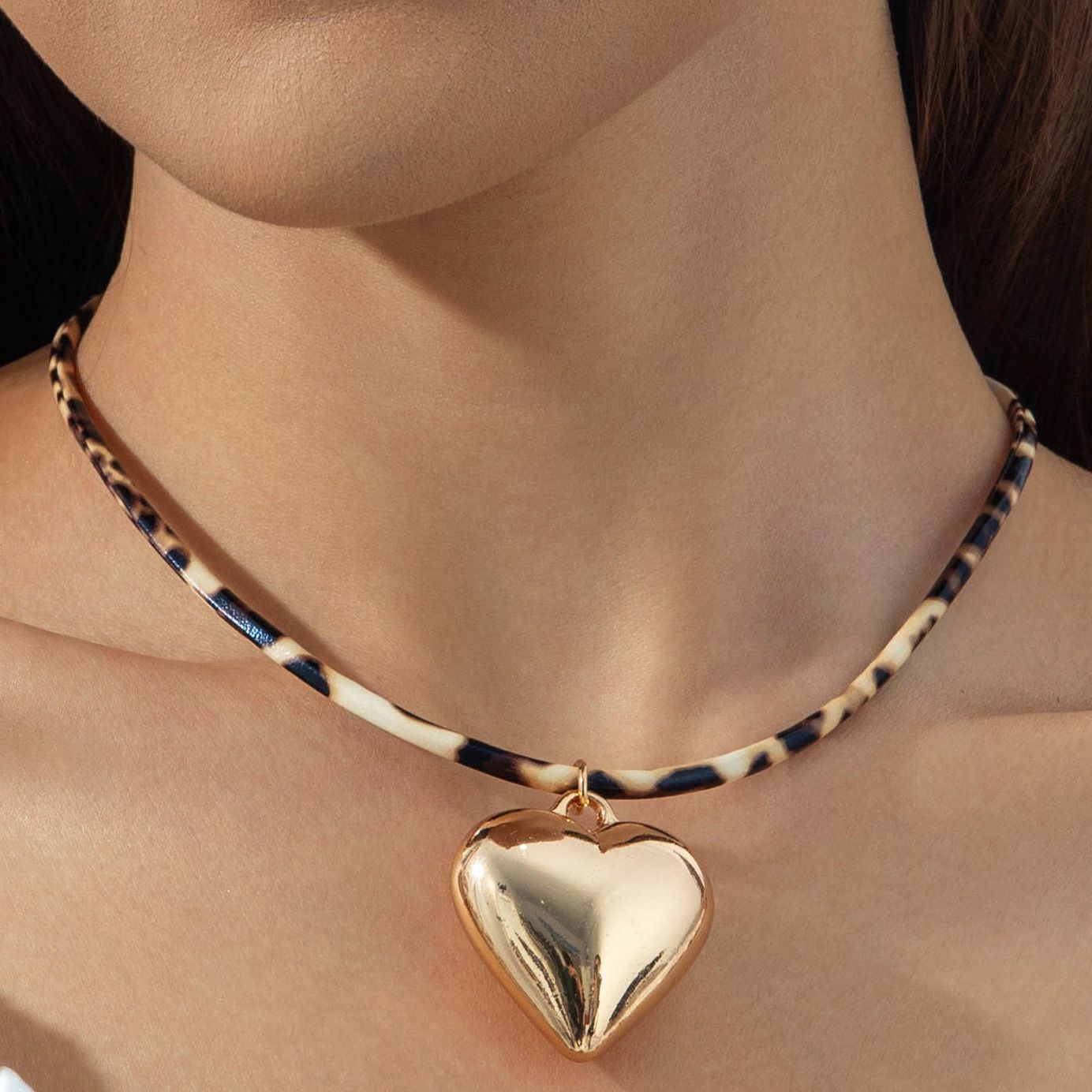 European and American Style Ocean-themed Cross Conch Starfish Pendant Leopard Print Exaggerated Necklace Collarbone Chain Jewelry