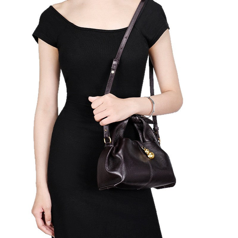 European and American Niche Cloud Dumpling Bag Single Shoulder Crossbody Niche Light Luxury Fashion Design New Single Shoulder Crossbody Genuine Leather Bag