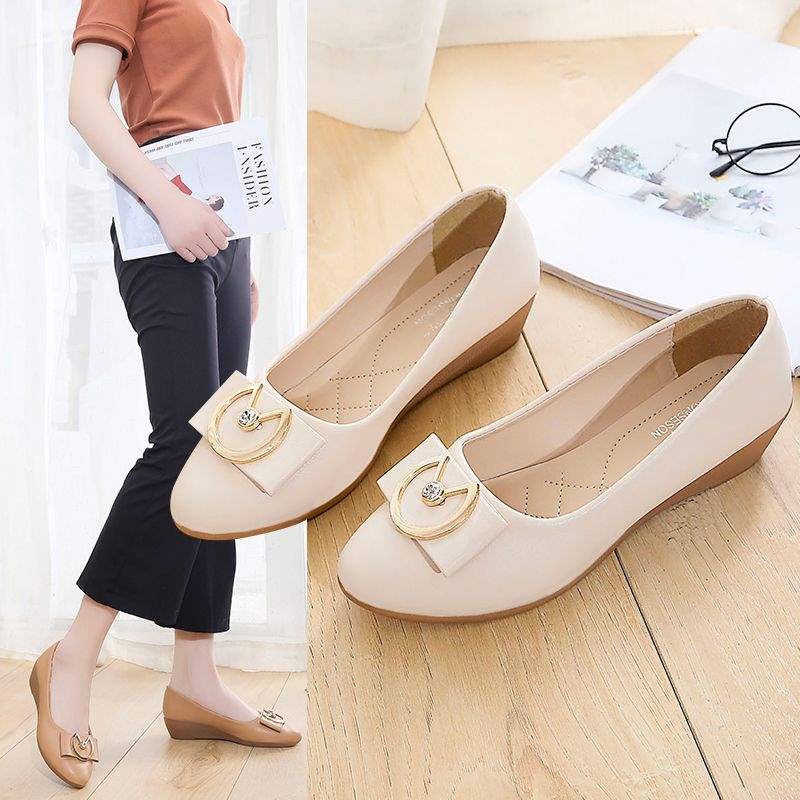 Women's Wedge Heel Shoes2025Spring and Autumn New Style Lazy Loafers Round Toe Versatile Korean Version Slip-On Small Leather Shoes