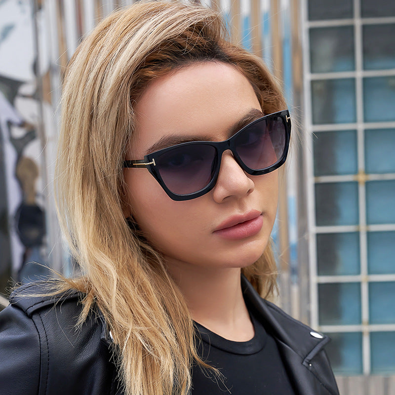 Vintage T Cat Eye Sunglasses for Women Fashionable High-End Sunglasses Trendy ins Street Style Full Frame Sun Protection Glasses shades