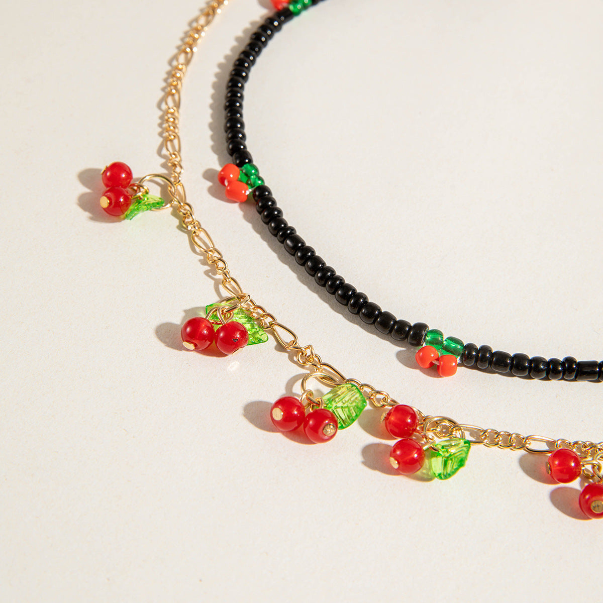 European and American Style Jewelry Light Luxury Imitation Pearl Cherry Necklace High-End Versatile Grass Multi-Layer Stacking Necklace Wholesale