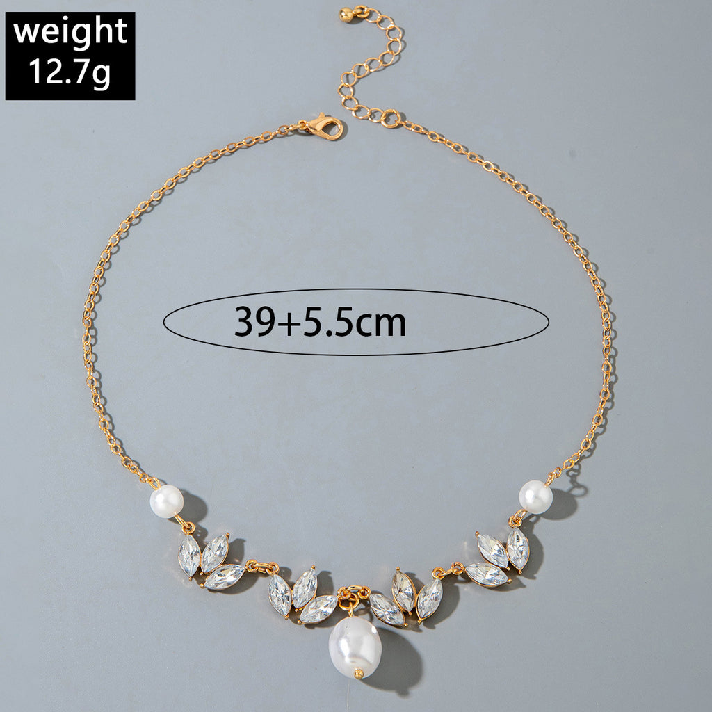 European and American Ornament  Fashionable Light Luxury Wheat Spike Inlaid Diamond Pearl Pendant Necklace with Unique Design and Personality Clavicle Necklace