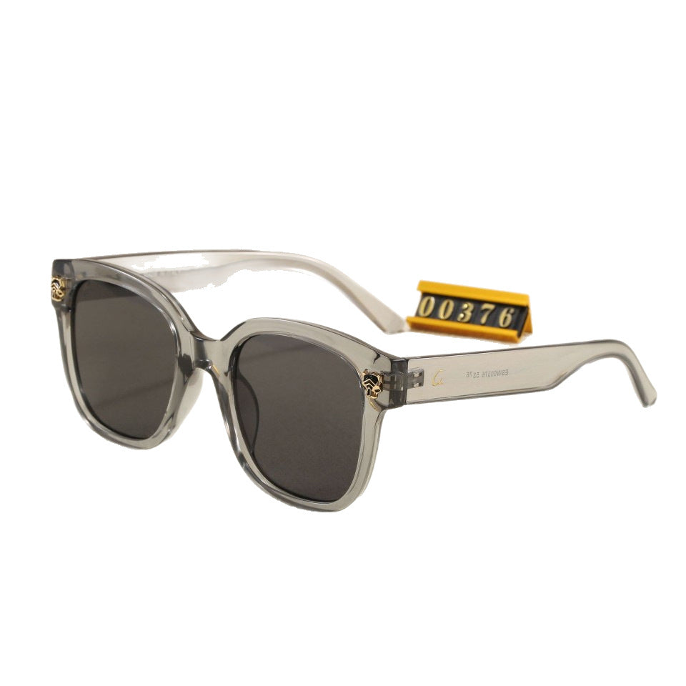 New Small Square Frame Sunglasses for Women ins Internet Celebrity Hot-Selling Item Sun Protection Sunglasses Trendy Street Style Glasses with Strap logo