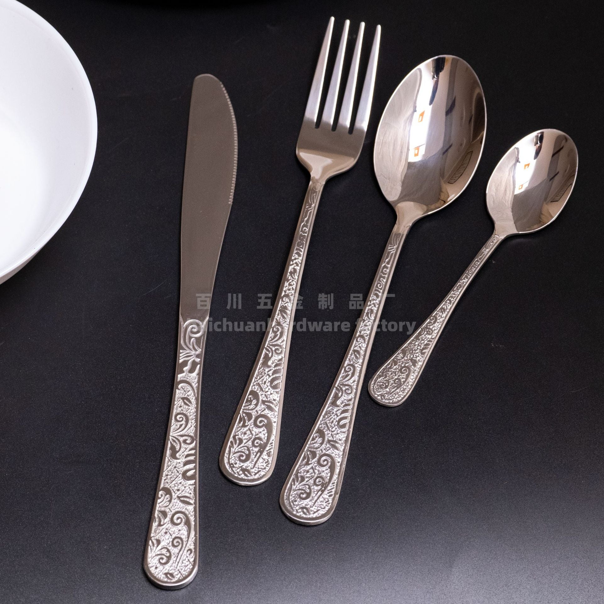 Phoenix Series Knife, Fork, and Spoon Stainless Steel Cutlery Set Five-Piece Retro Relief Pattern Western Steak Knife and Fork
