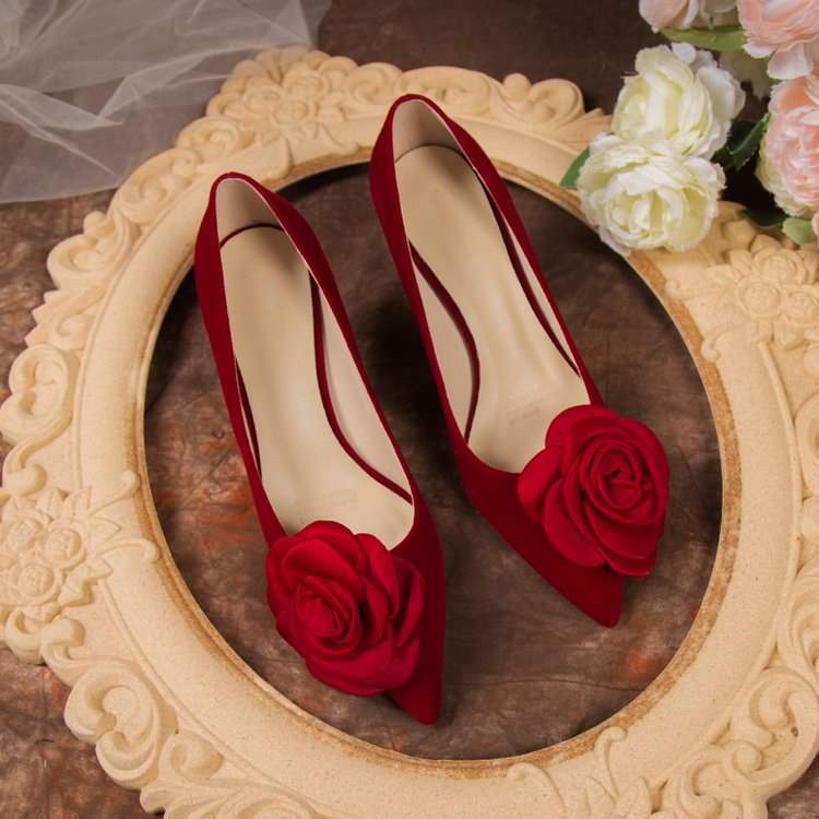 Comfortable French Fairy Red Rose Wedding Shoes Bride Shoes Elegant Satin Thin Heel Pointed High Heels for Women