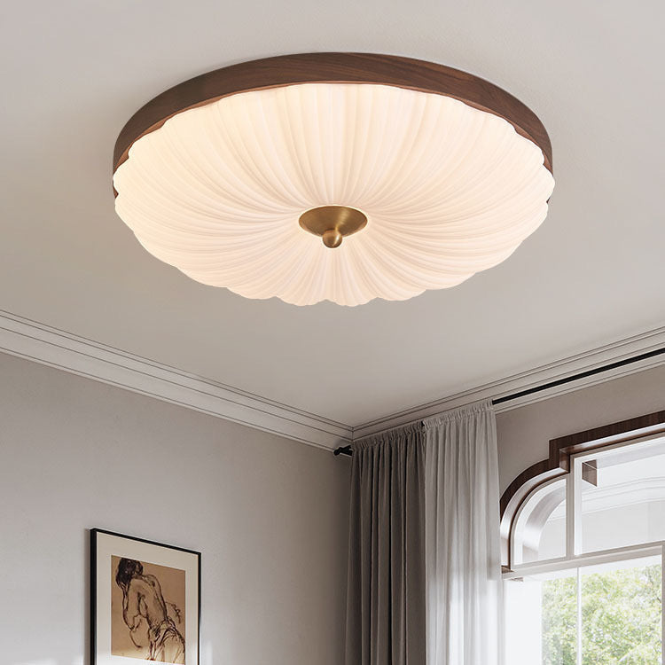 New Chinese Style Creative Personality Walnut Color Vintage Ceiling Light Bedroom Light Retro French Eye Protection Study Lamp