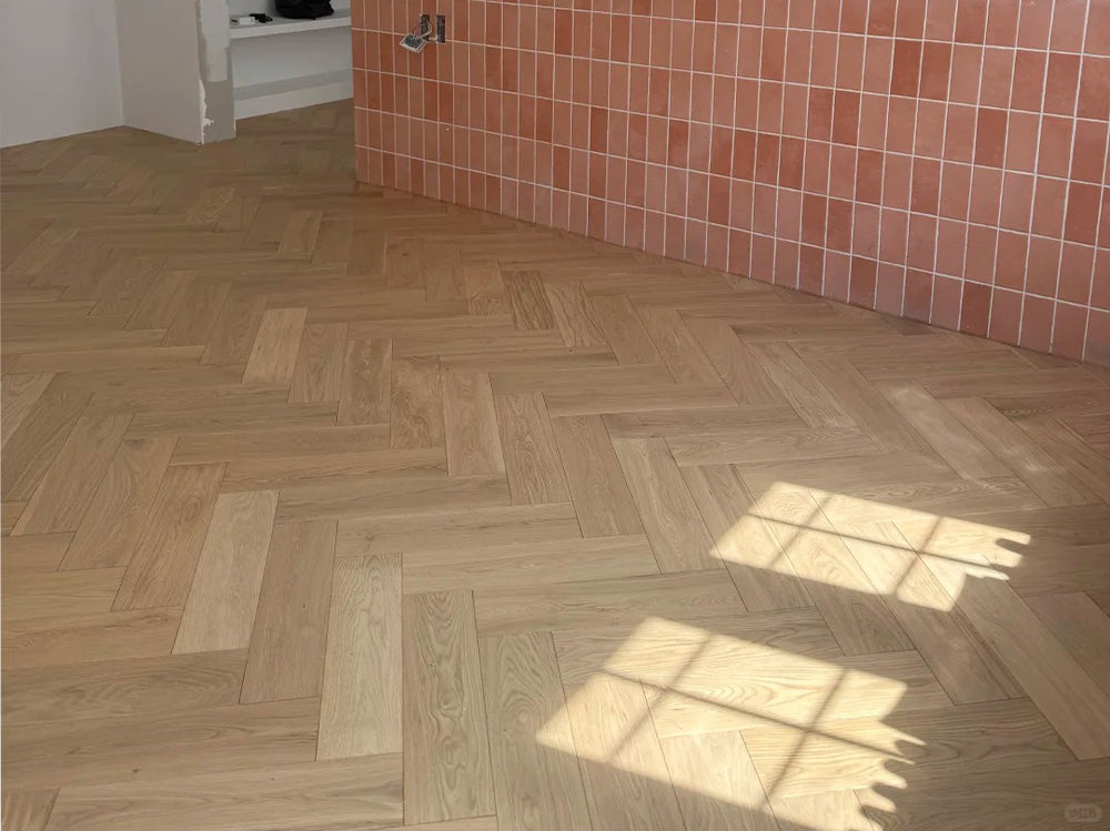 High Quality 14mm Custom Herringbone Oak Engineered Flooring | Modern Multi-Layer Wood Floor for Luxury Homes Living Rooms Parks