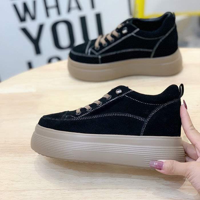 New Spring Thick-Soled Height-Increasing Women's Shoes, Versatile Black Platform Casual Shoes for Winter