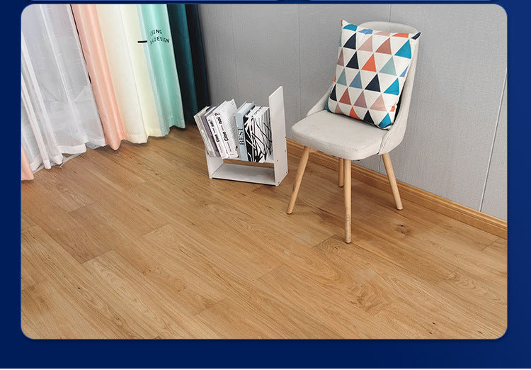 In stock wholesale Door-to-Door Installation Oak Multi-layer Small Knot Locking Solid Wood Flooring Eco-friendly Underfloor Heating Composite Flooring