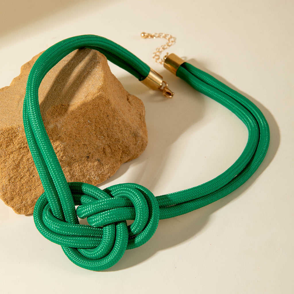 European and American Style Unique Knot Design Statement Necklace Drawstring Snake Chain Clavicle Chain Women's Simple Pendant Jewelry