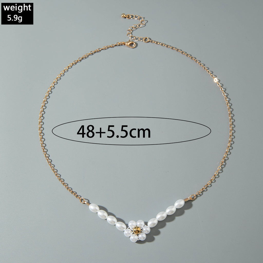 European and American Ornament  Fashionable Light Luxury Wheat Spike Inlaid Diamond Pearl Pendant Necklace with Unique Design and Personality Clavicle Necklace