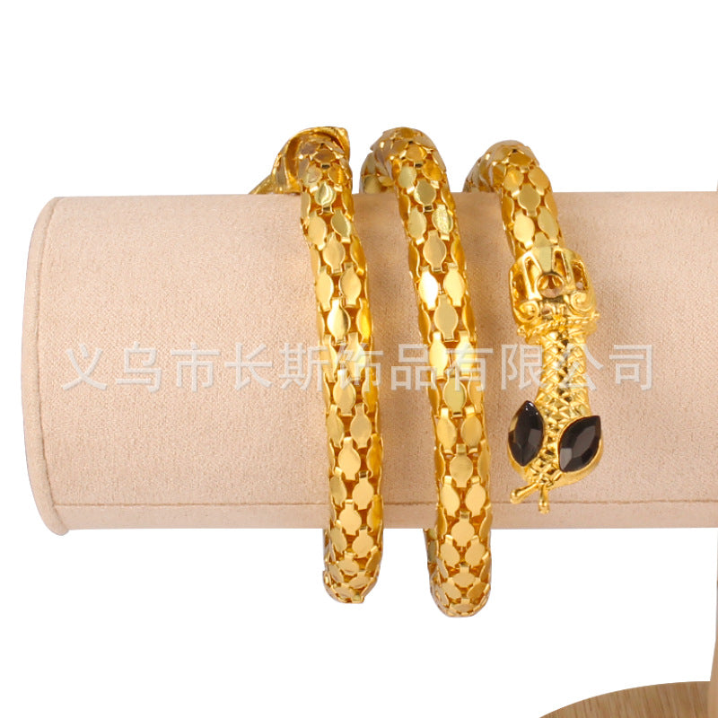 European and American Style Bendable Snake Chain Women's Minimalist Snake Bone Necklace Snake Year Gift Stretchable Snake Shape Necklace