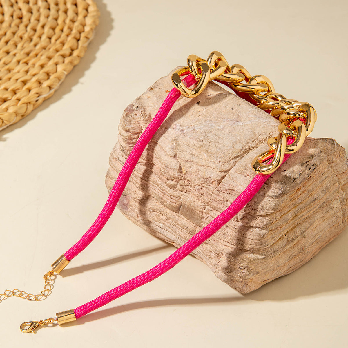 European and American Style Unique Knot Design Statement Necklace Drawstring Snake Chain Clavicle Chain Women's Simple Pendant Jewelry