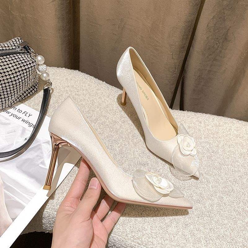 Champagne French Wedding Shoes for Women2025New Year's Bride and Bridesmaid Shoes, Comfortable Thin Heel High Heels with Unique Design