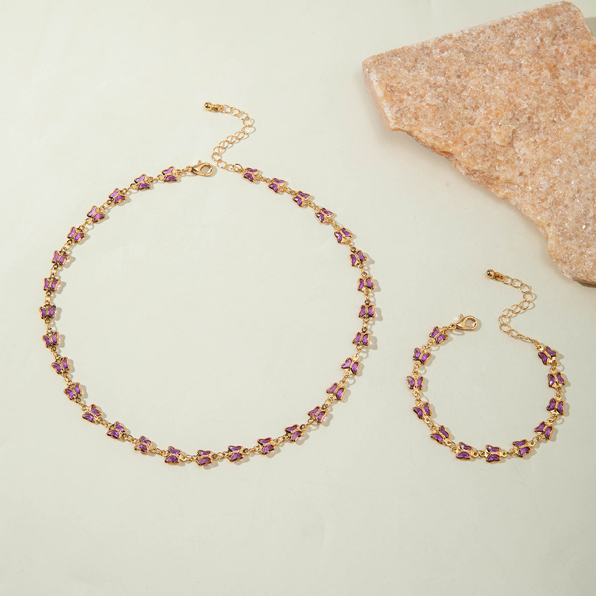 European and American New Style Green Zircon Niche Personality Retro Inlaid Diamond Short Necklace Collarbone Chain Choker chocker Female