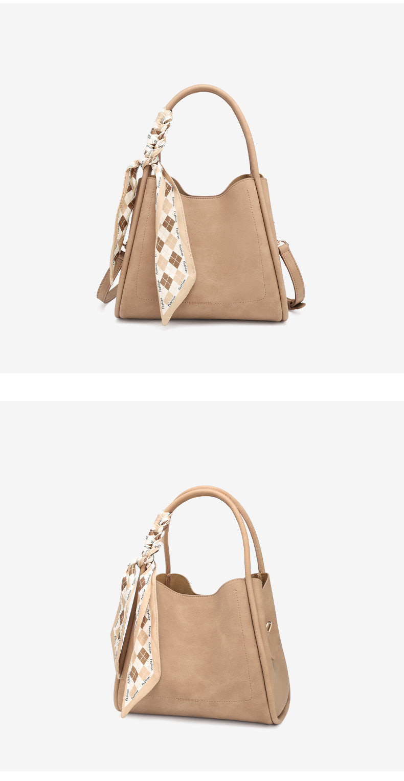 European and American New Bucket Bag Versatile Handbag Large Capacity Showy Basket Bag Women's Fashion Light Luxury Single Shoulder Crossbody Bag